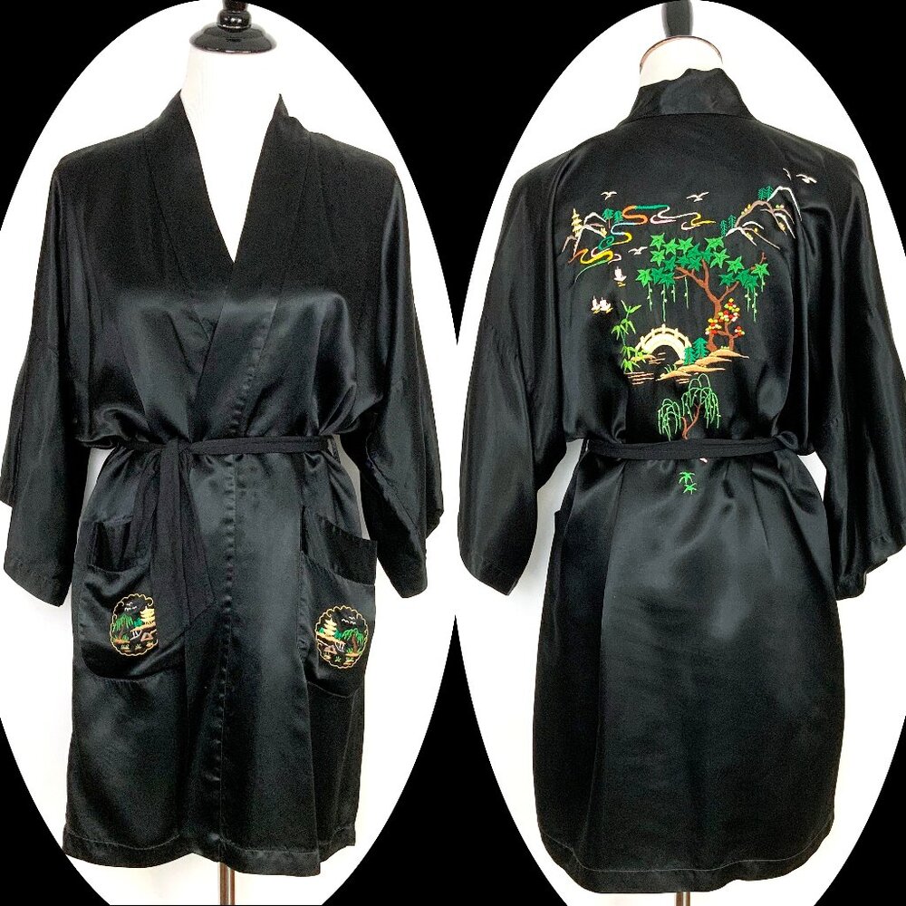 Vintage Longevity Black Satin Rayon Hand Embroidered Kimono Robe Sz M - Picture 3 of 16